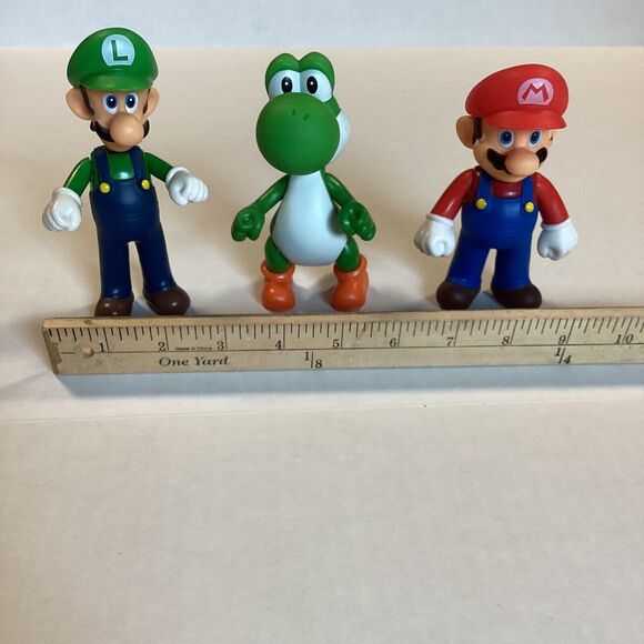 Lot of 3 Super Mario Super Size Figure Collection Mario Luigi Yoshi 5" - Picture 4 of 5